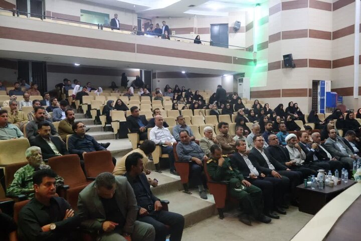 فرماندار تنگستان: معلمان سرمایه‌های اصلی توسعه جامعه هستند