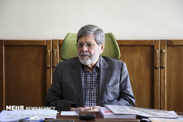 مرندی: باید از ظرفیتهای علمی طب ایرانی استفاده کنیم مرندی: باید از ظرفیتهای علمی طب ایرانی استفاده کنیم