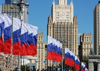 مسکو: موضوع ایران با روشهای دیپلماتیک و توجه به منافع تهران حل میشود مسکو: موضوع ایران با روشهای دیپلماتیک و توجه به منافع تهران حل میشود