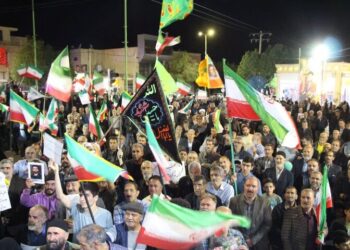 هشتاد و ششمین شب تجمع با یاد شهدای میناب در اردستان