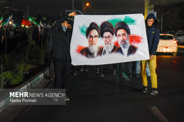 هفتاد و پنجمین شب تجمعات مردمی در بهارستان