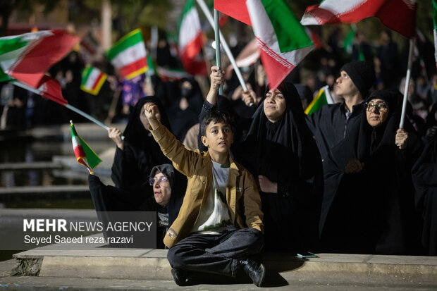 همایش جان‌فدایان ایران امام رضایی در آران و بیدگل