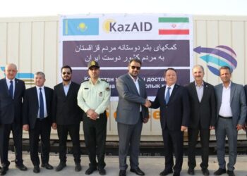 ورود ۳۰ واگن کمک‌های بشردوستانه از کشور قزاقستان به ایران 
