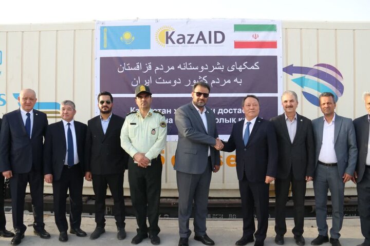 ورود ۳۰ واگن کمک‌های بشردوستانه از کشور قزاقستان به ایران 