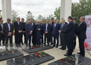 وزیر علوم وارد گیلان شد