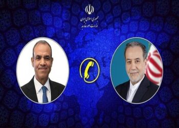 وزیران امور خارجه ایران و مصر گفت‌وگو کردند