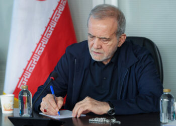 پزشکیان قهرمانی تیم کشتی فرنگی نوجوانان در آسیا را تبریک گفت