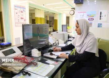 چرایی عدم اجرای قوانین پرستاری؛ از ساعت کار تا بازنشستگی چرایی عدم اجرای قوانین پرستاری؛ از ساعت کار تا بازنشستگی