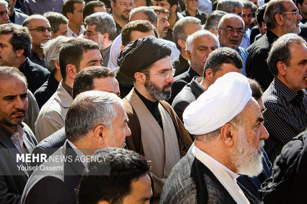 کتابی در خصوص آیت الله سید مجتبی حسینی خامنه‌ای نقد و بررسی می‌شود