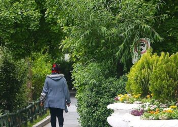 کیفیت هوای تهران امروز یکشنبه ۲۰ اردیبهشت ۱۴۰۵ در وضعیت قابل‌قبول قرار دارد