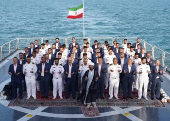 گرامیداشت شهدای قرآنی ناوشکن دنا در فرهنگسرای قرآن