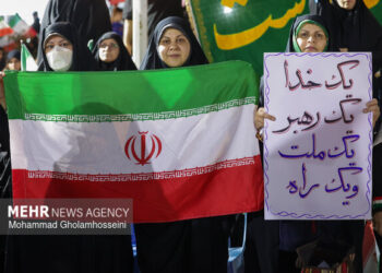 ۶۰ شب، ۶۰ حماسه؛ مردمی که با اقتدار پای عهد خود ایستاده‌اند