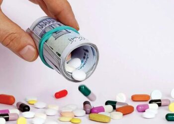 ۷ همت از مطالبات داروخانه‌ها پرداخت شد