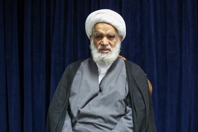 آیت‌الله کعبی: باید وحدت خود را زیر پرچم ولایت فقیه حفظ کنیم