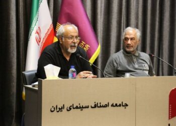 از بحث بیمه هنرمندان تا حذف پروانه ساخت در جلسه خانه سینما