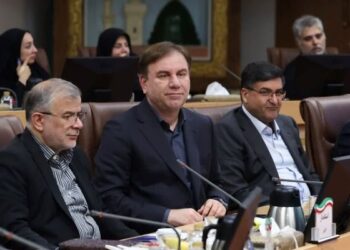 استاندار بوشهر: منطقه آزاد پیشران توسعه استان خواهد بود