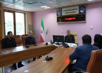 استاندار لرستان از مداح اهل‌بیت «علیرضا قهرمانی» عیادت کرد