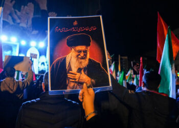 اعلام برنامه‌های دانشگاهیان برای آیین وداع و تشییع رهبر شهید انقلاب