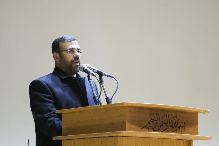 امیری: مردم فارس در روزهای سخت، پای انقلاب ایستادند
