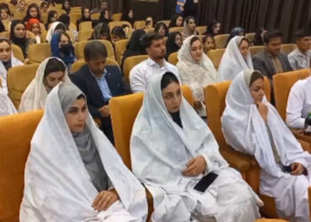 انتقاد از کم کاری بانک‌های هشترود در پرداخت وام ازدواج