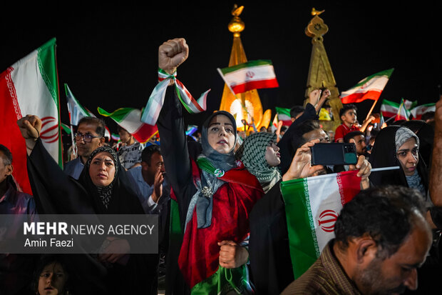«ایستاده در بازار»؛ روایتی کمتر دیدهشده از مقاومت مردم در قلب تهران «ایستاده در بازار»؛ روایتی کمتر دیدهشده از مقاومت مردم در قلب تهران