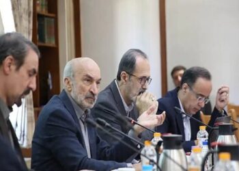 برخورد قانونی دانشگاه تهران با استادان دارای غیبت غیرمجاز برخورد قانونی دانشگاه تهران با استادان دارای غیبت غیرمجاز