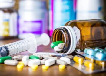 تشدید نظارت بر فروش دارو در داروخانه‌ها / ماجرای فروش غیرطبیعی چیست؟