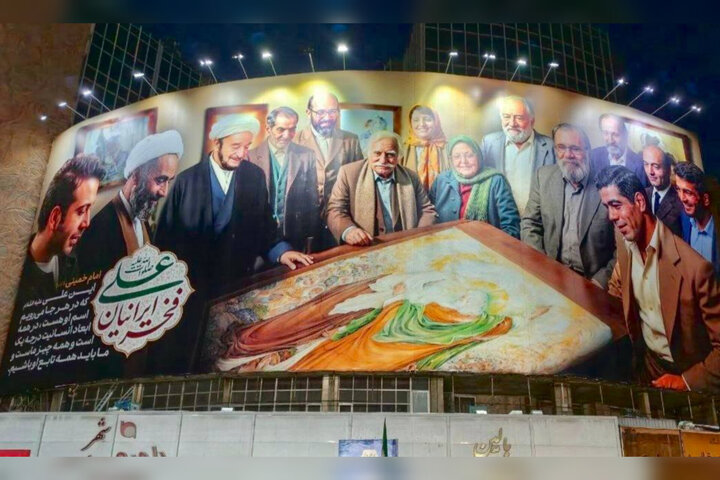 تصویری از استاد فرشچیان، چاوشی و هنرمندان غدیری بر دیوارنگاره ولیعصر