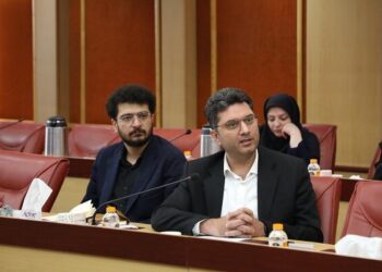 تعریف ۲۰۰۰ پایان‌نامه با مشارکت پژوهشگران ایرانی و استادان خارجی