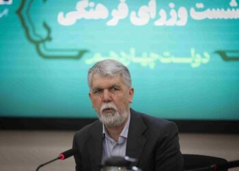 جامعه ایرانی با تکیه بر دینداری و مقاومت سرمایه‌ای عظیم برای کشور است