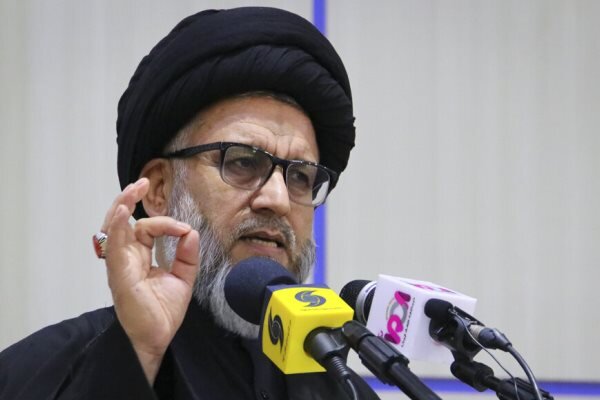حجت‌الاسلام مزاری:ایران معادلات کهن را درهم شکست و نظمی نوین پدید آورد