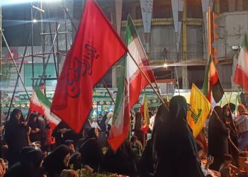حضور شبانه مردم گرگان در حمایت از ارزش‌های انقلاب ادامه دارد