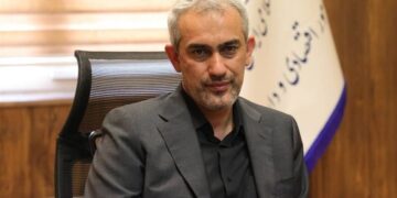 خبر خوش وزیر اقتصاد برای دارندگان سهام عدالت / آزادسازی سهام عدالت از این تاریخ آغاز می‌شود
