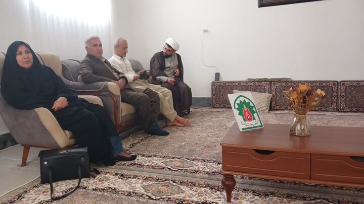 رضوانی:تکریم خانواده شهدا مصداق عملی ترویج ارزشهای دینی و انقلابی است رضوانی:تکریم خانواده شهدا مصداق عملی ترویج ارزشهای دینی و انقلابی است