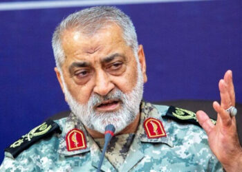 سردار شکارچی: مقابل نظام سلطه جهانی کوتاه نمی‌آییم