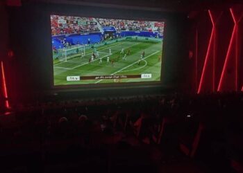 شرط نمایش بازی بعدی ایران روی پرده سینماها اعلام شد/ طرفداران فوتبال بخوانند