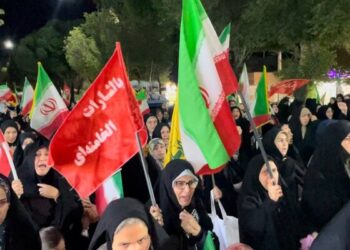 صد و پنجمین شب از میدانداری شهرکردیها در خیابان صد و پنجمین شب از میدانداری شهرکردیها در خیابان