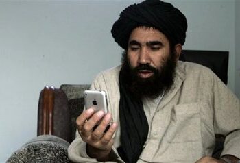 طالبان استفاده از گوشی‌های هوشمند را ممنوع کرد
