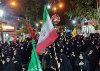 طرزک در شب ۱۱۴؛ اجتماع عاشورایی مردم در تداوم همدلی و بصیرت