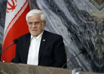 عارف: توانمندی‌های دفاعی امروز کشور فرسنگ‌ها جلوتر از دو ماه گذشته است