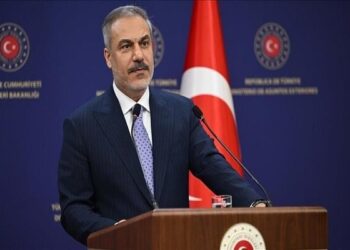 فیدان: جنگ میان ایران و آمریکا باید پایان یابد