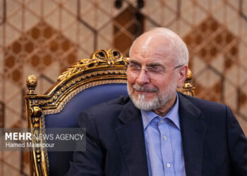 قالیباف: تنگه هرمز توسط ایران اداره خواهد شد