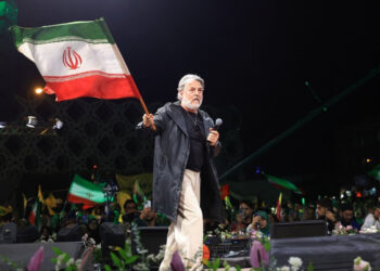 «قیصر» برای تیم ملی فوتبال ایران خواند؛ شنیدن «ستاره‌های ایران»