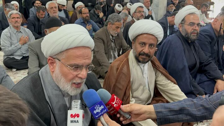 لزوم اثرگذاری مداحان و ذاکران اهل‌بیت(ع) با دین‌داری و اخلاق‌مداری