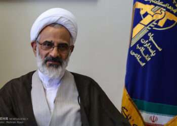 مذاکره باید با هوشیاری انجام شود؛ نگذاریم انسجام و وحدت ملی آسیب ببیند