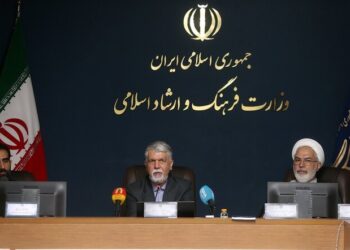 مصوبه پذیرش برگزیدگان مسابقات قرآن در دانشگاه‌ها بازنگری می شود