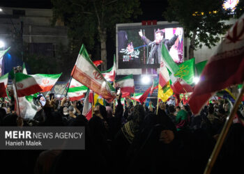مهرگان در ایستگاه صد و نوزدهم؛ تداوم حضور مردمی در خیابان‌ها