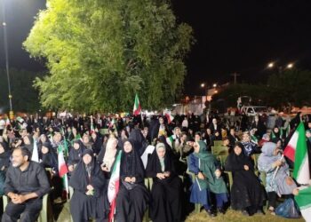 مهرگان در شب ۱۱۴؛ اجتماع پرشور مردم با عطر محرم