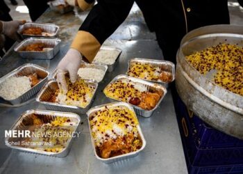 مهمترین توصیه های بهداشتی در توزیع نذری مهمترین توصیه های بهداشتی در توزیع نذری