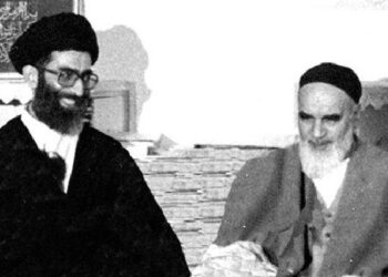 مکتب رهبر شهید از صحنه عمومی باید به میدان علم بیاید